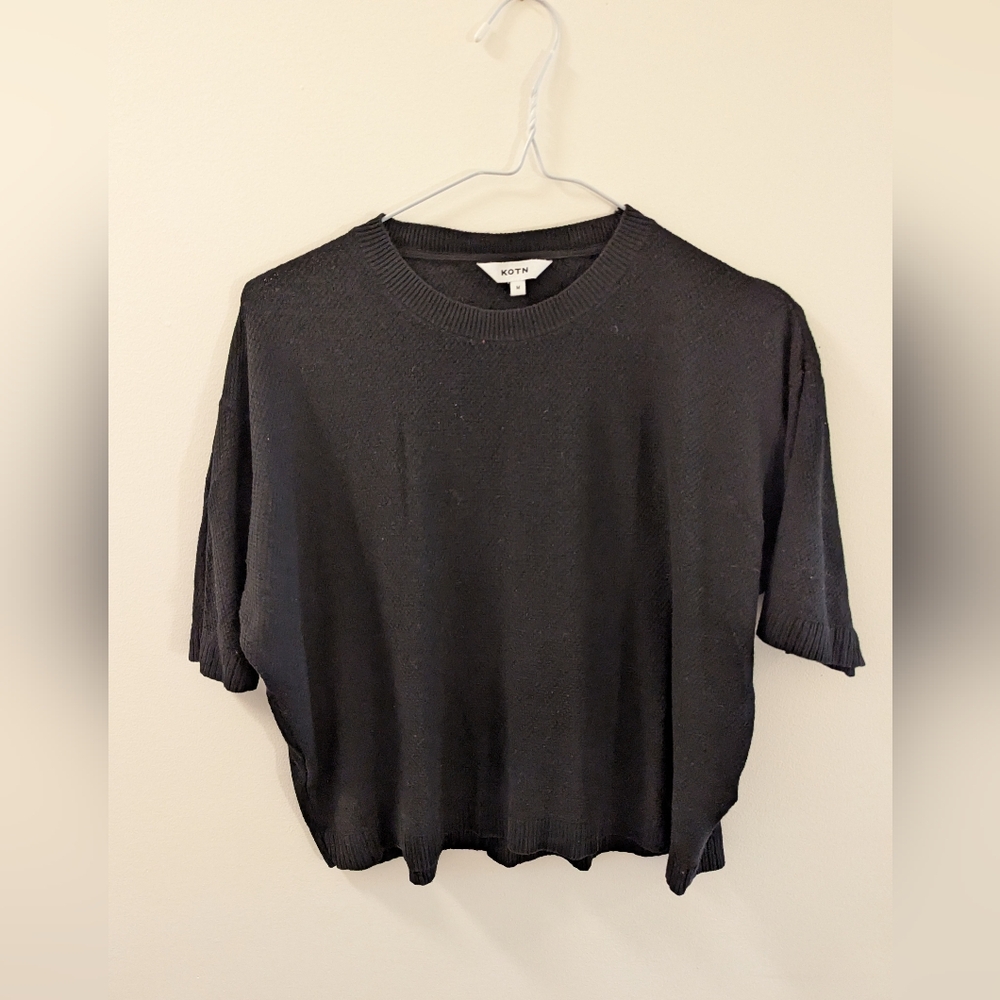 Kotn Women's Medium Mesh Knit Tee in Black